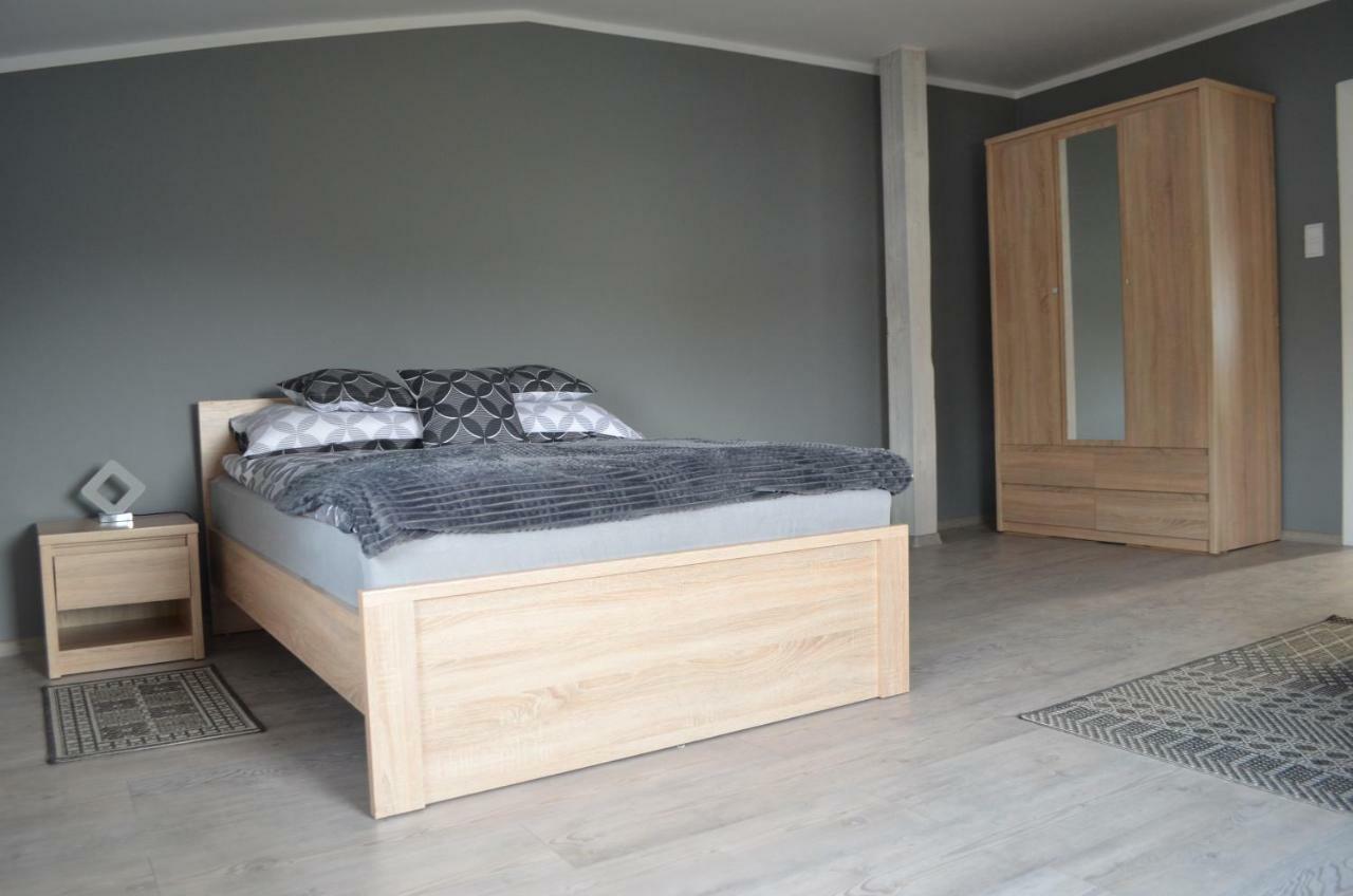 Studio Nad Jeziorem Poznań Buitenkant foto